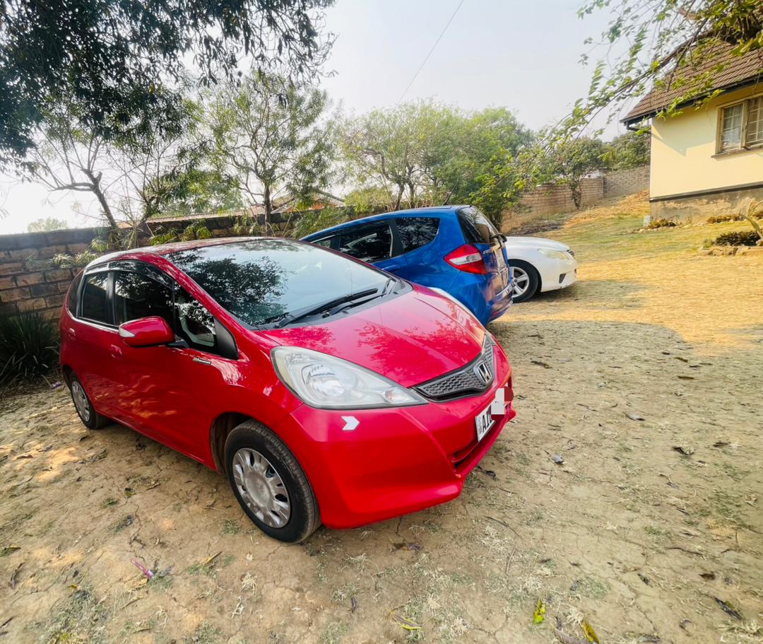 Honda Fit AIF8182ZM